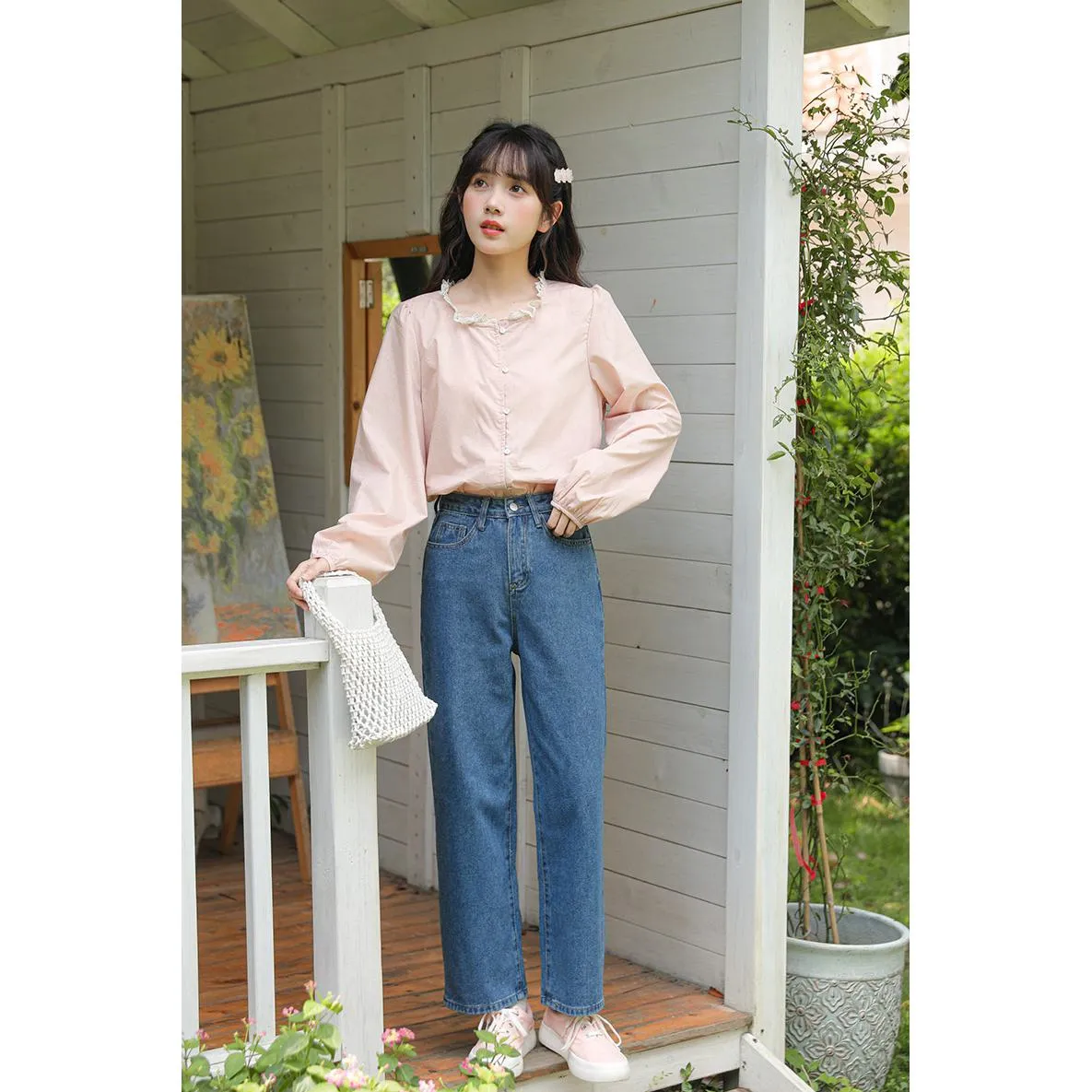 Lace Versatile Loose-Fit Blouse