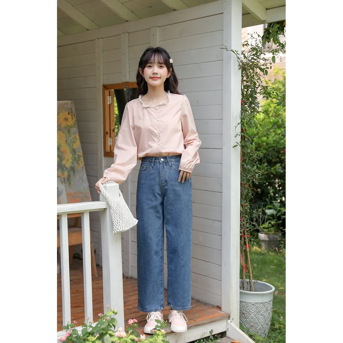 Lace Versatile Loose-Fit Blouse